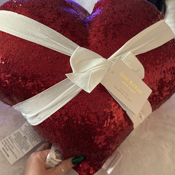 Isaac Mizrahi valentine’s Day, sequent, Heart Shaped Accent Pillow ♥️🩷 - Picture 6 of 6